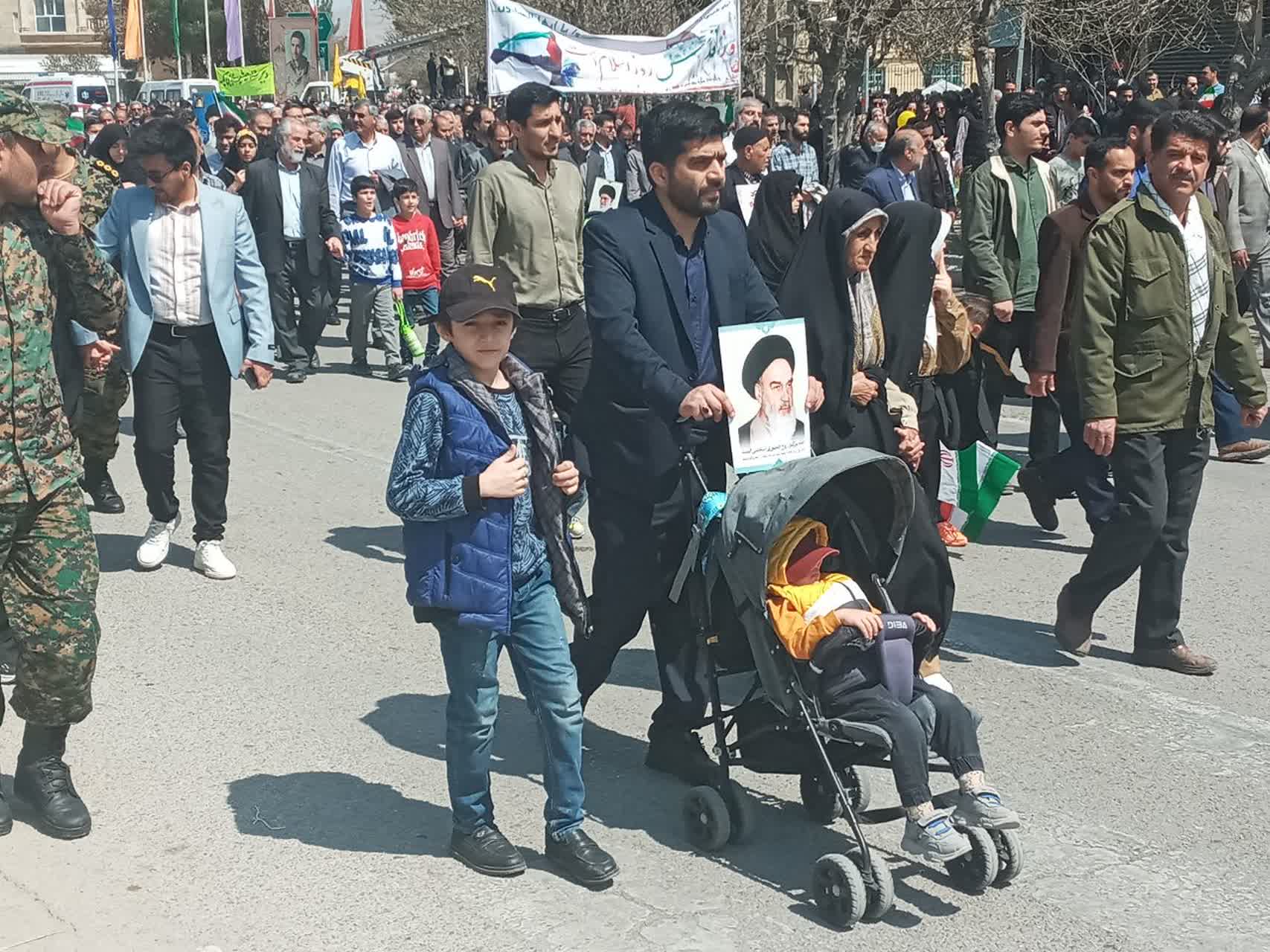 حضور پر شور و حماسی مردم مرکز خراسان شمالی در راهپیمایی روز قدس /فیلم / عکس