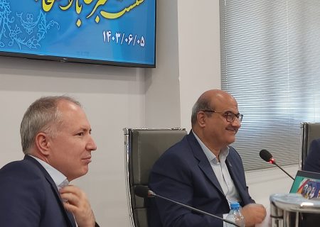 بدهی هزار و ۳۰۰ میلیارد تومانی پتروشیمی بجنورد به شرکت گاز استان /افتتاح ۹۱ پروژه با اعتبار ۳۱۲ میلیارد تومان در هفته دولت