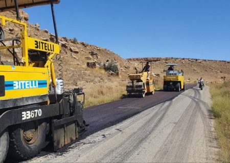 عملیات اجرایی روکش آسفالت جاده روستایی باغلق – یکه صعود در راز و جرگلان