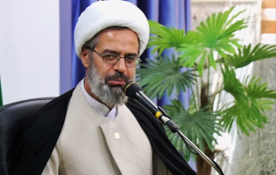اعتکاف درمان همه آسیبهاست