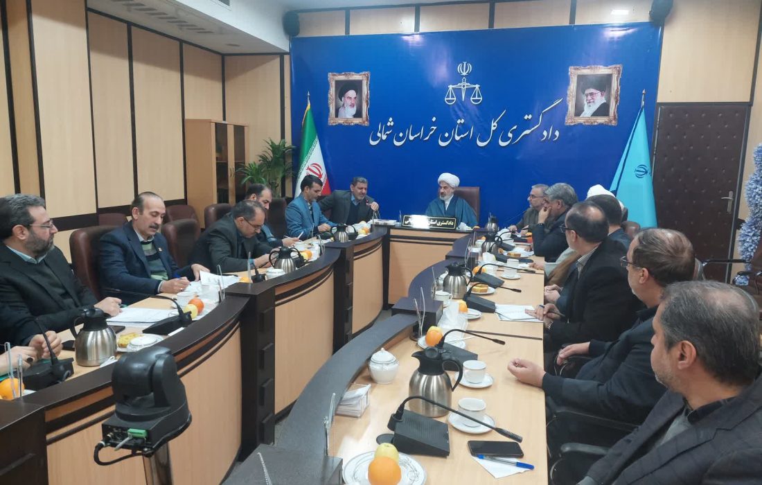 باید در خصوص ماهیت، ابعاد و مبانی شکل گیری فتنه اخیر روشنگری شود