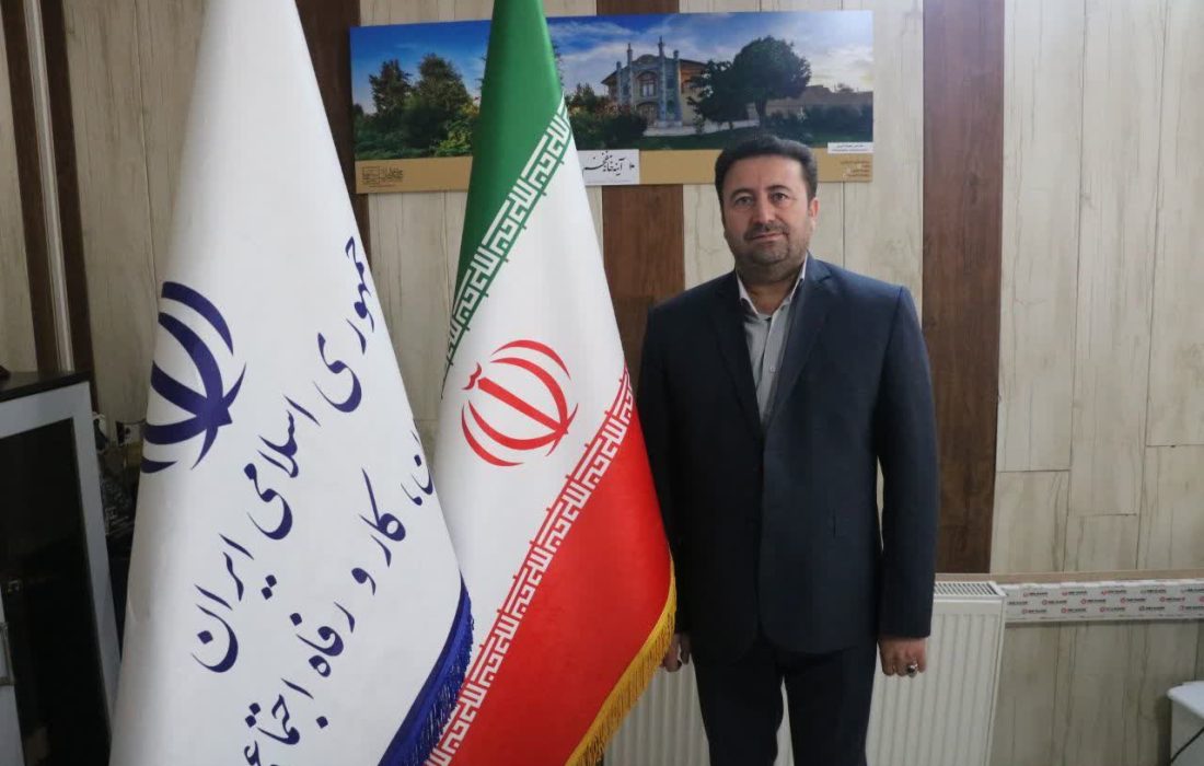 ۵ لغایت ۱۱ اردیبهشت برپایی میز خدمت به مناسبت هفته کار و کارگر: